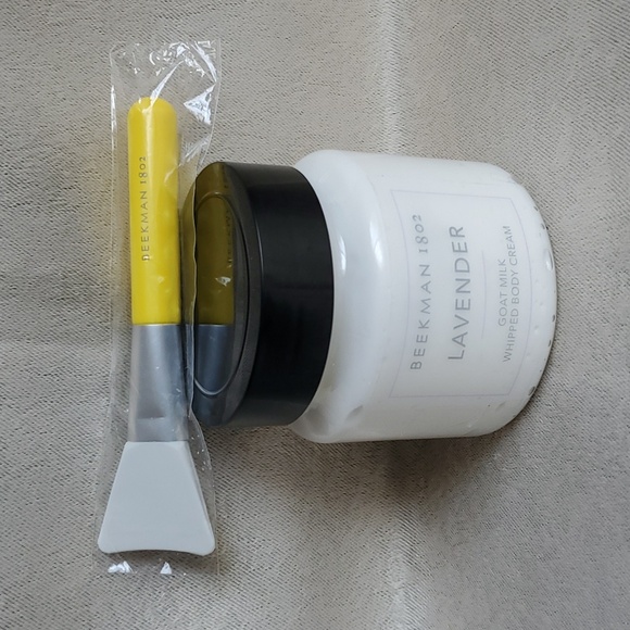 🆕️ BEEKMAN 1802 Goat Milk Whipped Body Cream with Spatula LAVENDER Scent 8 oz - Picture 1 of 6